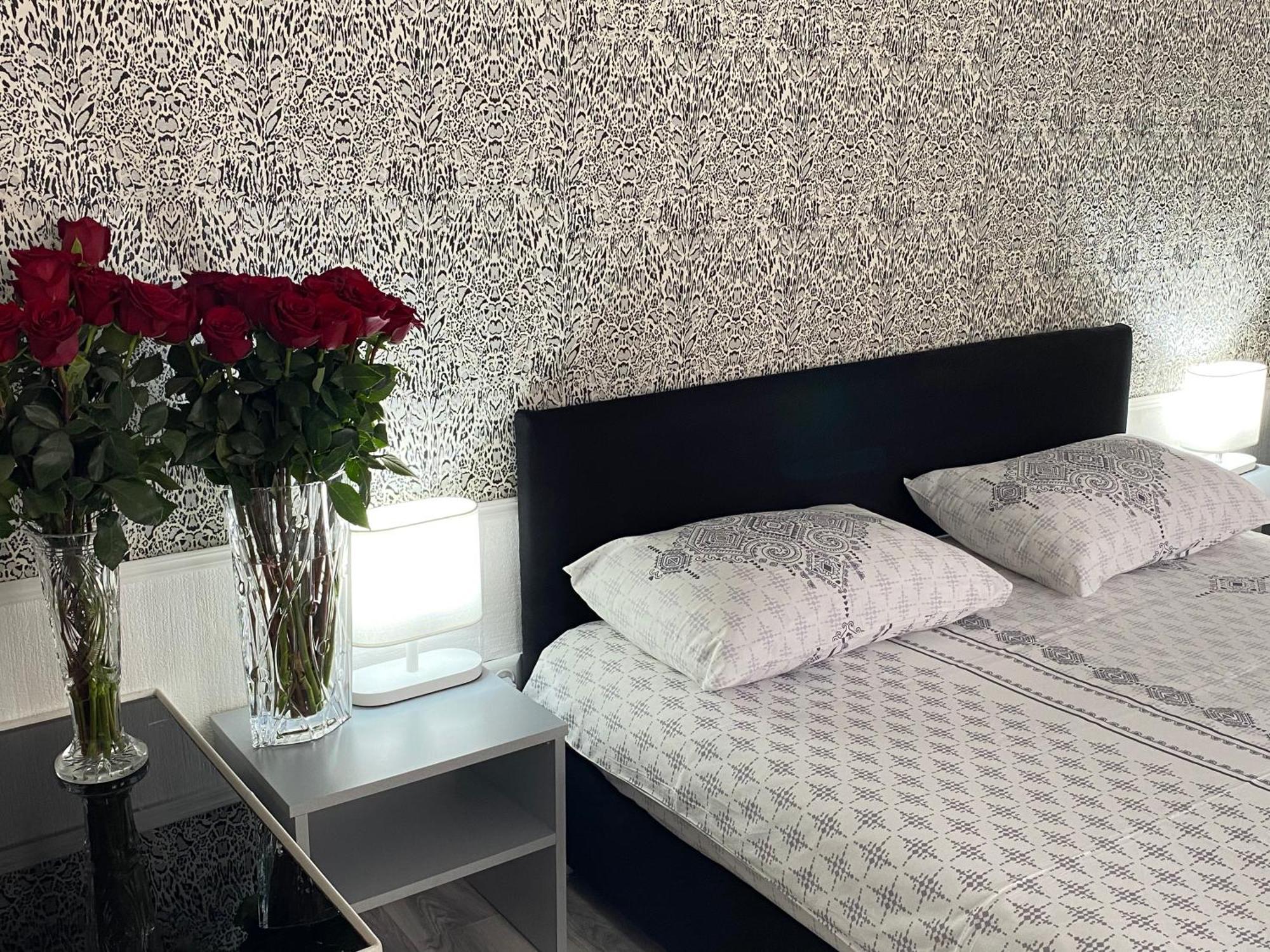 Guest House In Avlabari Tbilisi Esterno foto